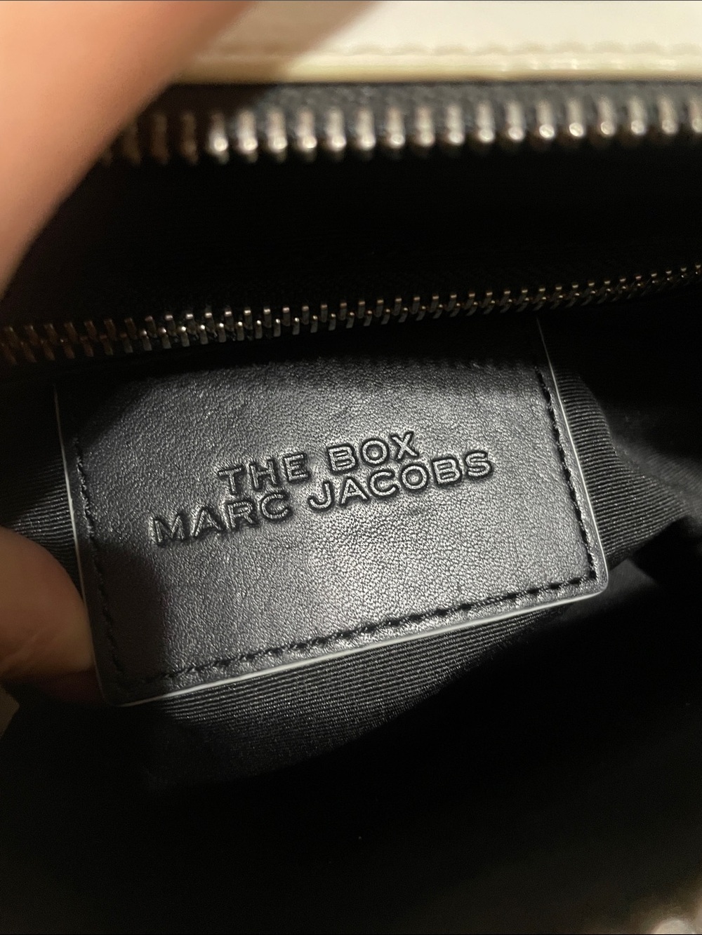Marc Jacobs The Box 2-Way Bag - Picture 11 of 12